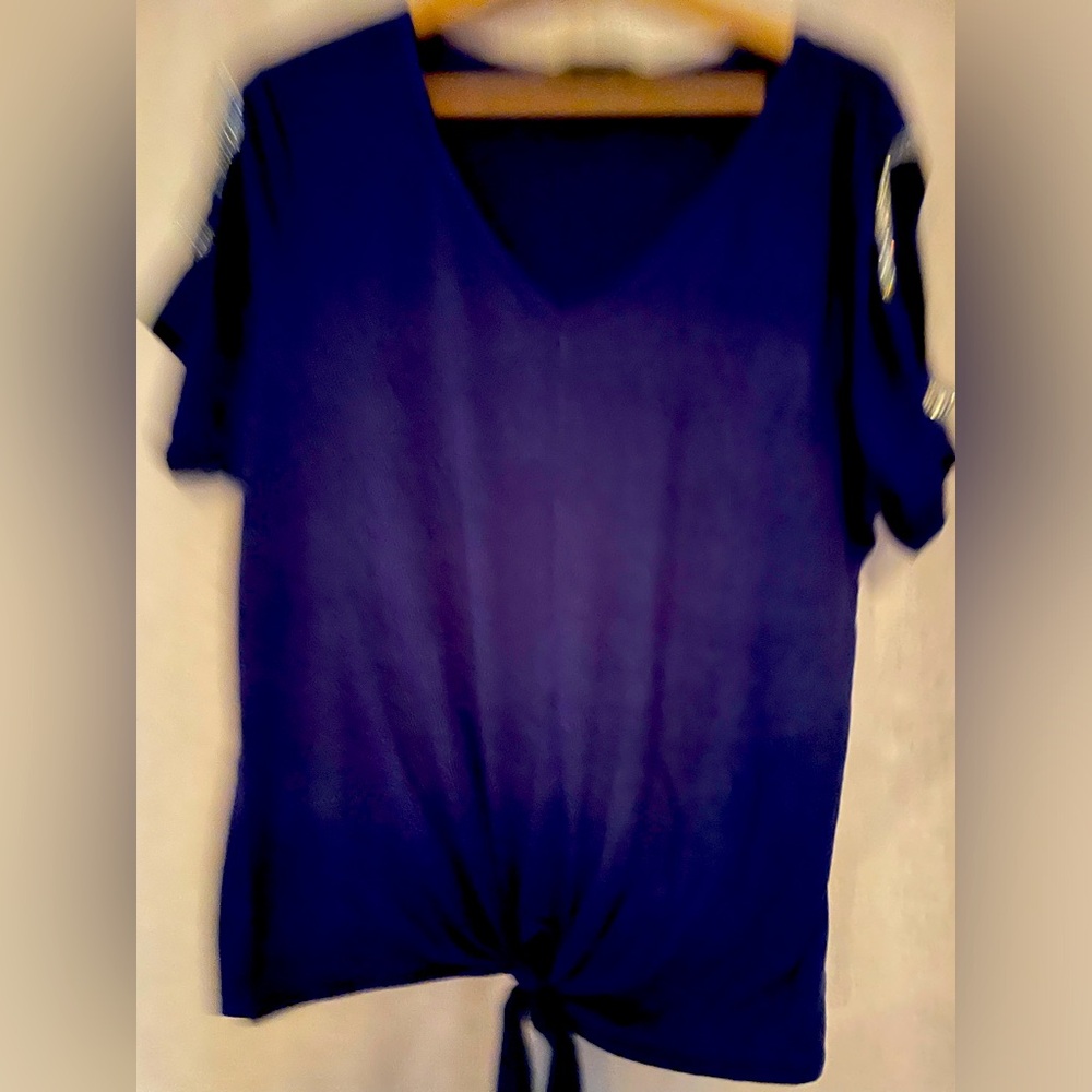 Navy cotton top.